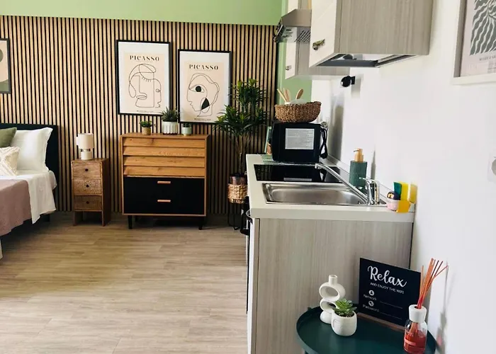 La Botanica - Station *