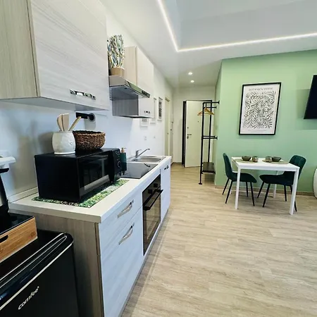 La Botanica - Station *